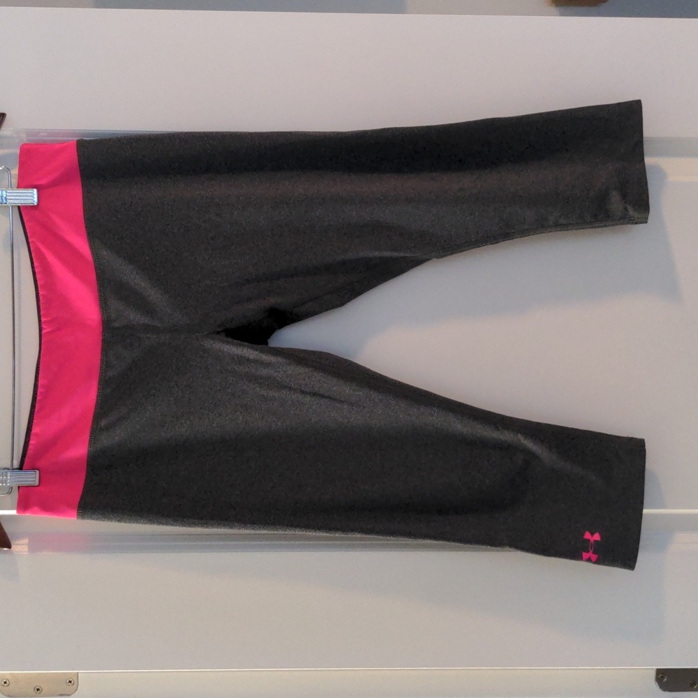 UA Capris